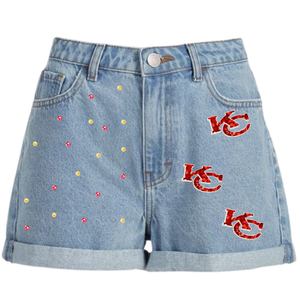 Pantalones cortos de mezclilla de alta calidad para mujer con bordado de lentejuelas Logotipo personalizado Ropa informal para equipos de escuela secundaria del día del juego - Product Image 4