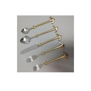 Couverts standard de 2 avec vernis fait main pour hôtel de luxe à moindre coût couverts alimentaires de haute qualité - Product Image 5