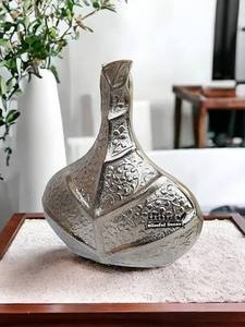 Jarrón Redondo de Aluminio con Diseño Art Deco para Decoración del Hogar, Bodas y Navidad - Product Image 3