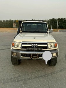 BASTANTE USADO 2023 TOYOTA LANDCRUISER PICKUP 2017 DOBLE CABINA 4.5L V8 - Product Image 4