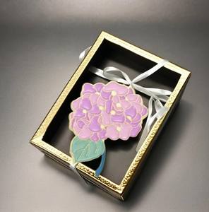 Broche en émail doux exquis, petite série <span class=keywords><strong>de</strong></span> fleurs <span class=keywords><strong>de</strong></span> lys violettes fraîches, thème amour, émail personnalisé pour bijoux personnalisés - Product Image 4