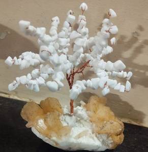 Árbol de la Abundancia de Piedras Preciosas Naturales de la India con Base de Virutas de Piedra Natural de King NAtural y Mordenita Steelbite - Product Image 1