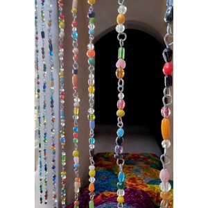 Rideau de perles en verre style bohème, attrape-soleil pour portes, décoration murale faite à la main effet pierres précieuses - Product Image 1