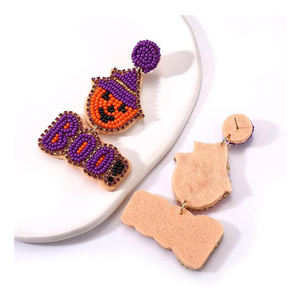 Vente en gros Accessoires de Noël pour Halloween Boucles d'oreilles pendantes en forme de crâne de citrouille en diamant Boucles d'oreilles créoles géométriques en inde en perles - Product Image 1