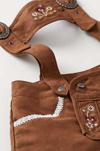 Short Lederhosen pour femmes le plus vendu Technique brodée taille haute Respirant Longueur courte Concevez votre propre logo - Product Image 2