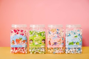 Dai Long Best Quality Apple Lollipop Tasty Sweet Soft Fruit <b>Candy</b> With Stick Flavorful Decorated Bottle Packaging - Product Image 3