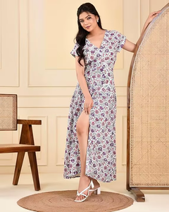 Vestido cruzado de seda crepé con manga casquillo floral blanco moderno perfecto para fiestas de brunch y reuniones al aire libre - Product Image 6