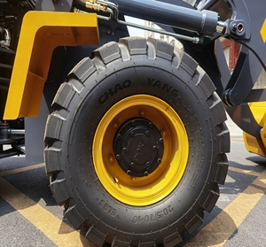 Cargadora de Ruedas Diésel de 1.6 Toneladas LW160FV, Nueva Máquina para Movimiento de Tierras, Mini Cargadora con Capacidad de Cucharón de 0.7-1.0m, Alta Eficiencia - Product Image 2