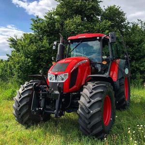 Tractor Massey Ferguson MF 365 para Uso Agrícola, Transmisión por Engranajes, 4x4, Cabina Cerrada, Trabajo de Campo - Product Image 1