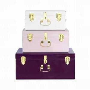 Ensemble de 3 coffres de rangement rectangulaires en fer de différentes couleurs, style américain, multifonction, en stock - Product Image 2