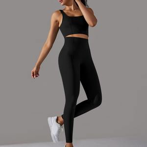 Nouveau design personnalisé débardeur de yoga solide de haute qualité ensemble legging de yoga doux au toucher GYM Fitness antibactérien séchage rapide pour les femmes - Product Image 3
