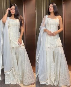 Conjunto de Kurti Sharara Gharara Bordado de Diseñador Pakistaní, Tela Georgette Hermosa, Ropa Étnica Personalizable, Salwar Kameez - Product Image 2