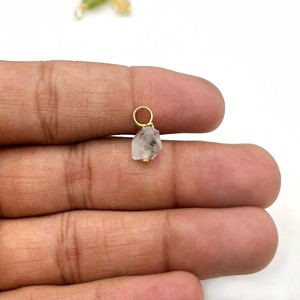 Pendentif en diamant Herkimer brut naturel 8-10mm pierre précieuse conception minimaliste de pierre de naissance d'avril pour la fabrication de bijoux ou de cadeaux - Product Image 3