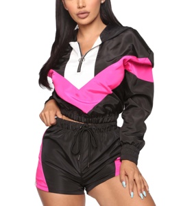 Conjunto Deportivo Informal con Capucha para Mujer, Chaqueta Cortavientos Sublimada con Pantalones Cortos a Juego, Conjunto Cortavientos Holgado - Product Image 1