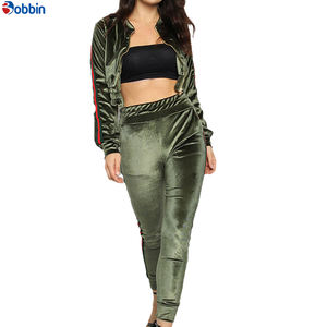 Conjunto Deportivo de 2 Piezas para Mujer, Chaqueta con Capucha y Cremallera, Ajustada, de Terciopelo, Informal, con Logotipo Personalizado, Ropa de Invierno - Product Image 3