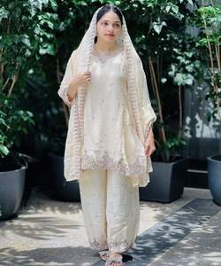 DESIGNER CHINON SOIE BRODERIE SÉQUENCE TRAVAIL TOP PALAZZO AVEC DUPATTA MARIAGE VÊTEMENTS PRIX DE GROS VÊTEMENT ETHNIQUE BLANC - Product Image 1