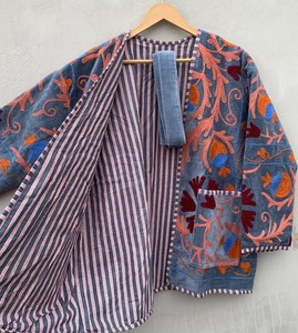 Coton Velours Orange Vintage Suzani Veste Courte D'hiver À Col Kimono Veste Brodée Pour Femmes - Product Image 2