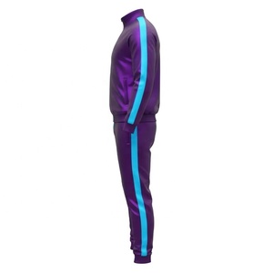 Ensemble de survêtement pour femme avec sweat à capuche à cordon de serrage et pantalon court taille haute à cordon de serrage avec poche latérale - Product Image 3
