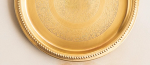 Plateau de soutiens-gorge fait main de luxe plateau rond en métal durable pour décor de salle à manger mariage à vendre pour l'exportation pour l'approvisionnement en gros - Product Image 4