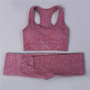 ชุดโยคะผู้หญิงคุณภาพดีที่สุด ผลิตตามสั่ง เอวยืดหยุ่น สีพื้น ชุดออกกำลังกาย 2 ชิ้น - Product Image 6