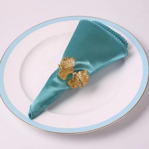 Porte-serviette élégant au design floral pour décor de table contemporain, mariages, événements, hôtel, salle à manger, accessoire artistique - Product Image 3