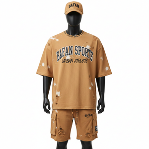 Ensemble de 2 pièces pour homme, t-shirt surdimensionné et short cargo, jersey de coton 240 GSM, tissu doux lavé, aspect délavé avec logo imprimé - Product Image 6