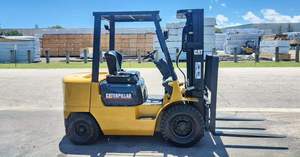 Suministro Directo de Fábrica para Montacargas Diésel de 300 kg de Nuevo Diseño y Calidad, con Tracción en las Cuatro Ruedas y Contrapeso, Listo para Usar - Product Image 2