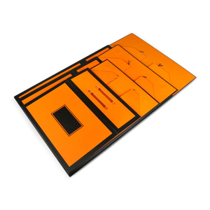 Caja de Envío de Flores Impermeable de Alta Gama con Forro de Esponja Corrugada para Transporte de Ramos Frescos, Laminación Mate y Grabado en Relieve - Product Image 4