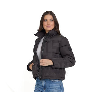 Chaqueta acolchada para mujer a bajo precio, ropa de calle, chaquetas acolchadas de invierno para mujer de alta calidad, hechas en Pakistán, chaqueta acolchada para mujer - Product Image 3