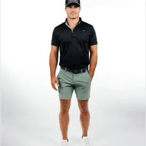 Pantalones cortos de hombre de poliéster de golf informales en blanco de color sólido para entrenamiento de secado rápido con logotipo personalizado