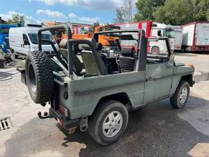 1991 Mercedes-Benz G-Klass SUV Boîte de vitesses manuelle Direction à droite 8L Moteur hybride à gaz Sièges en cuir R16 Pneus ACC Cruise - Product Image 3