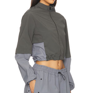 Survêtement coupe-vent à blocs de couleurs pour femmes personnalisées Ensemble de 2 pièces Jogging court à demi-fermeture éclair Ensemble de survêtements coupe-vent personnalisés - Product Image 3