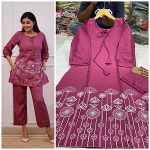 Juego de dos piezas clásico indio y paquistaní hecho a mano con bordado floral - Product Image 6