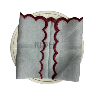 Servilletas de Lino Bordadas a Mano de Alta Calidad al por Mayor, Servilletas de Mesa de Lino con Borde Festoneado, Tamaño Personalizado, para Bodas y Fiestas Rústicas - Product Image 6