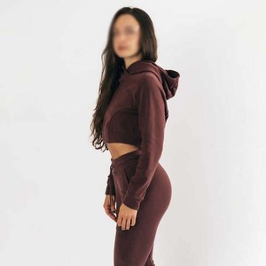 Haut court à capuche pour femme en coton uni pour l'hiver avec logo personnalisé sur le devant, tricot athlétique à manches longues pour la salle de sport et le fitness - Product Image 2