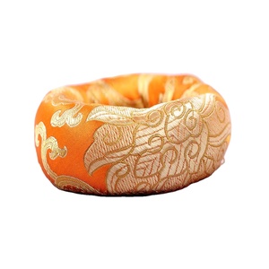 Cojín de punto de algodón 100% hecho a mano, almohada y posicionador de anillo hecho en Nepal para cuencos cantores, almohada funcional - Product Image 3