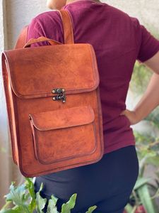 Mochila Vintage de cuero de cabra para hombre y mujer, bolso de mensajero de dos en uno, hecho a mano, Unisex - Product Image 2