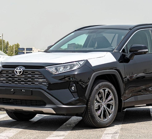 Toyota RAV4 SUV d'occasion 2024, phares LED noirs, transmission automatique, pneus R19, sièges en cuir - Product Image 1