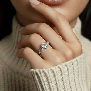 Anillo Zarkan de Plata de Ley con Diseño Animal, Bañado en Rodio, con Granate y Ópalo Corte Pera, para Uso Diario - Product Image 2