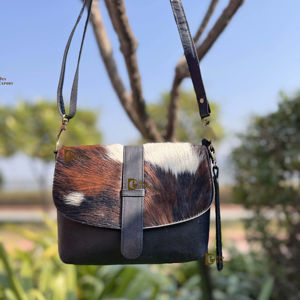 Sac à bandoulière élégant en cuir de vachette véritable avec poils, sac à main tendance pour femme - Product Image 1