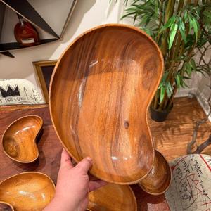 Plato de servir de madera redonda Lisa para ensalada, pasta, pan y comidas de cocina diarias - Product Image 3