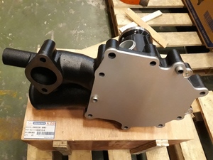 เปลี่ยนปั๊มน้ำ1-13650133-0/1136501330สำหรับ Hitachi เครื่องจักรก่อสร้างสำหรับ ZX330และ6HK1 - Product Image 4