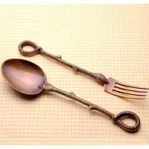 Juego de cubiertos Premium en acero inoxidable Acabado dorado Mango de diseñador Cubiertos perfectos Vajilla moderna Necesidades de comedor para el hogar - Product Image 5