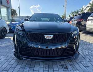 Cadillac CT5 2024 d'occasion en excellent état - Product Image 1