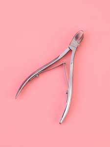 Pince à cuticules en acier inoxydable de haute qualité, grossiste en pinces à cuticules pour manucure russe, fournisseur de pinces à logo personnalisé - Product Image 2