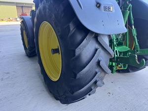 Meilleur prix, tracteur agricole d'occasion de haute qualité, John For Dee 6R 215, tracteur à vendre - Product Image 2