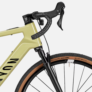 Vélos de gravier électriques GrizlONfly CF7 : Nouveau vélo de gravier électrique léger - Product Image 1