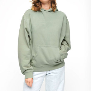 Sudadera con capucha de gran tamaño para mujer OEM hecha a medida de tendencia superior Material de alta calidad con colores personalizados Tamaño y logotipo Sudaderas con capucha - Product Image 1