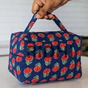 Sac de voyage matelassé en coton bleu marine, imprimé à la main, écologique, grand format, avec poignée, multifonctionnel et réutilisable - Product Image 6