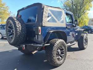 Limpio 2013 J-e-e-p Wrang_ler Sport 4WD - Product Image 5